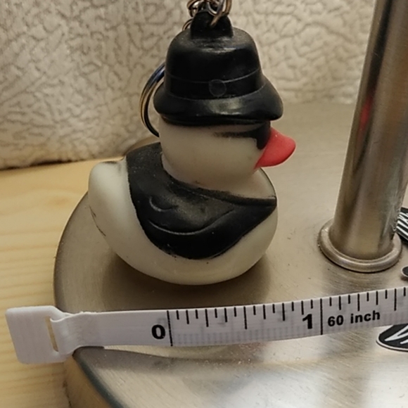 Gangster rubber duck mini keychain - Picture 3 of 5
